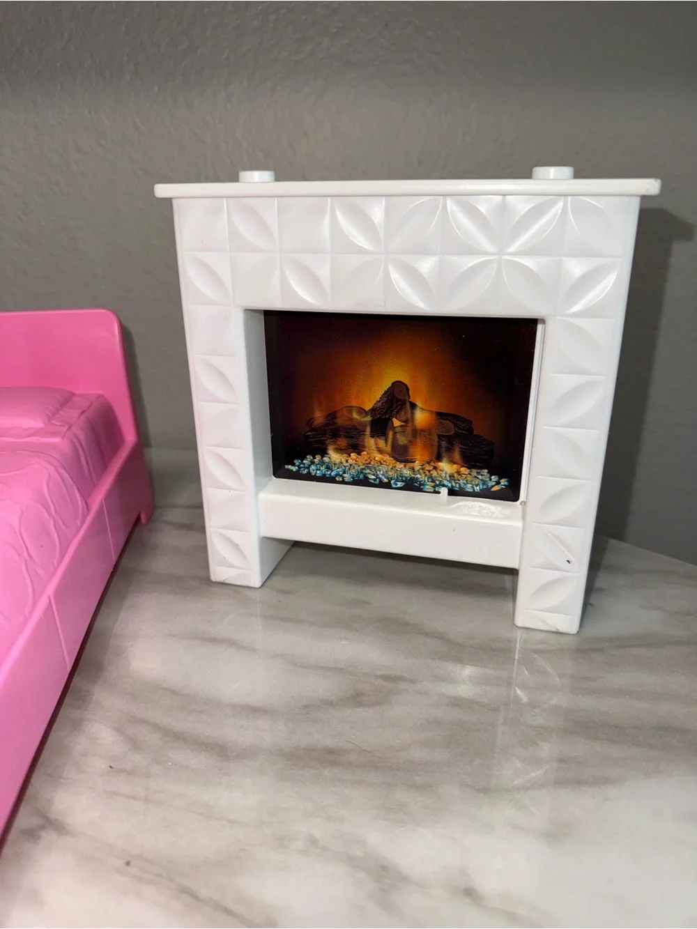 Barbie dream house pink bed and fireplace